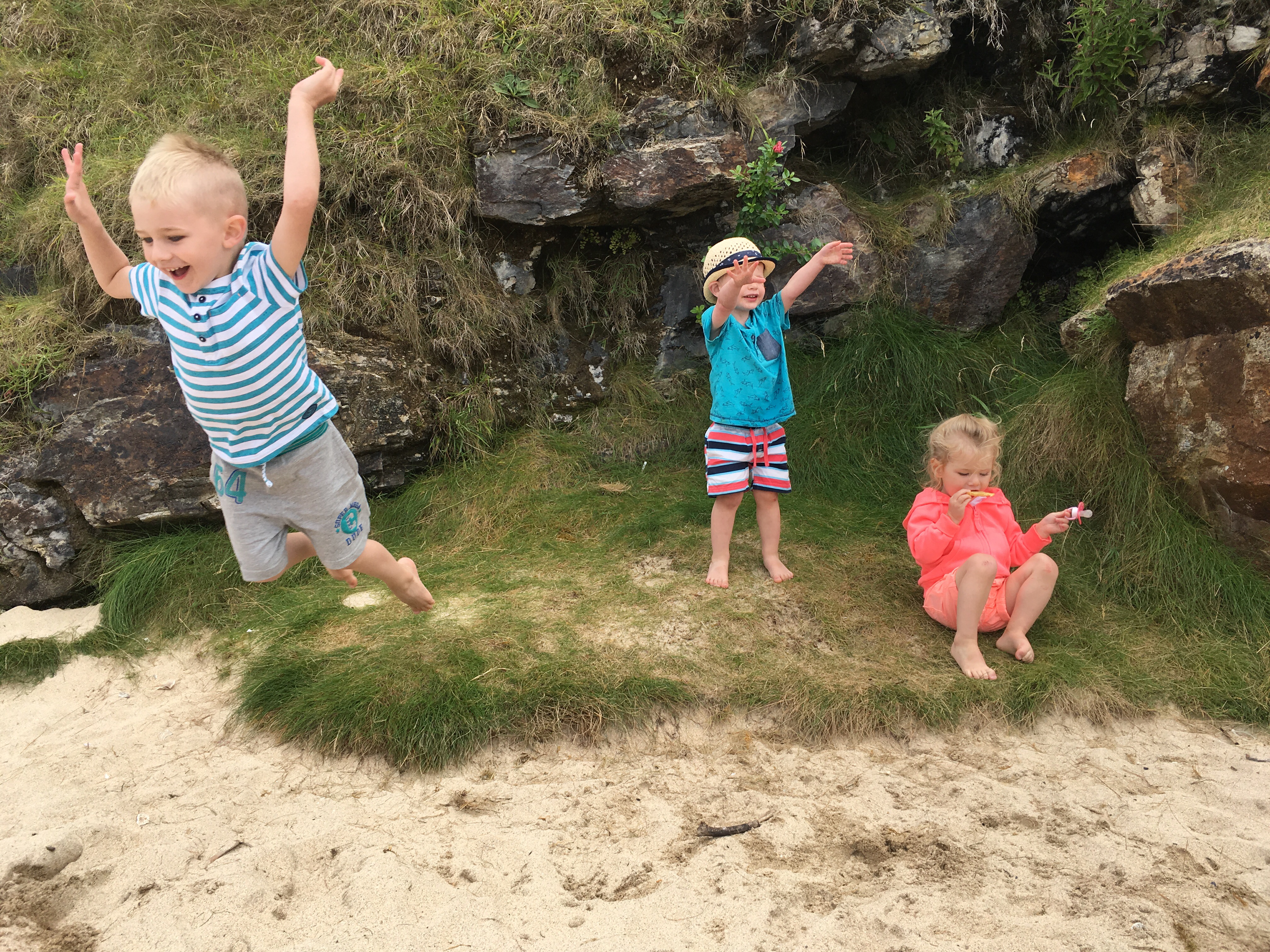 Three toddlers, a caravan and Cornwall